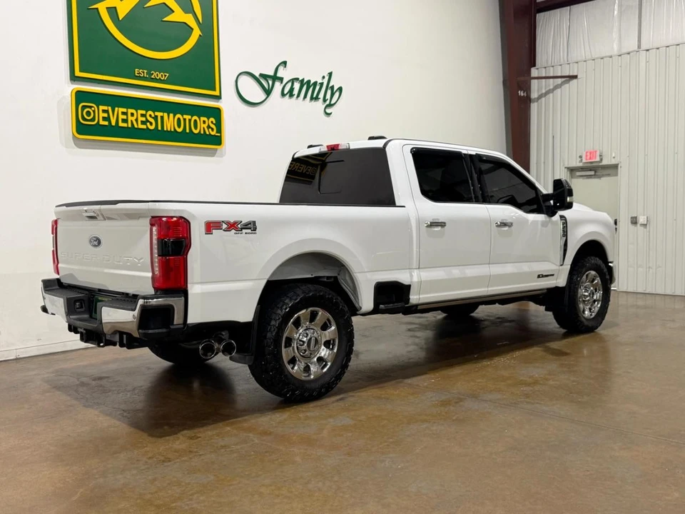 2024 Ford Super Duty 5th Gen - Image 8 of 31