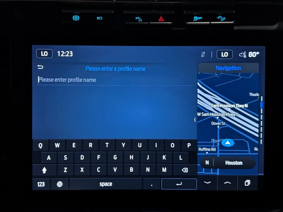 2024 Ford Super Duty 5th Gen - Image 15 of 31