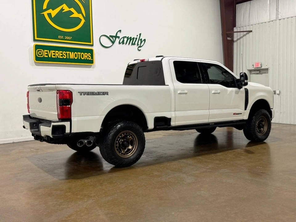 2024 Ford Super Duty 5th Gen - Image 8 of 31