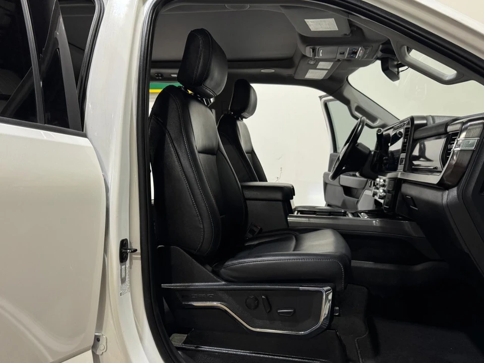 2024 Ford Super Duty 5th Gen - Image 14 of 31