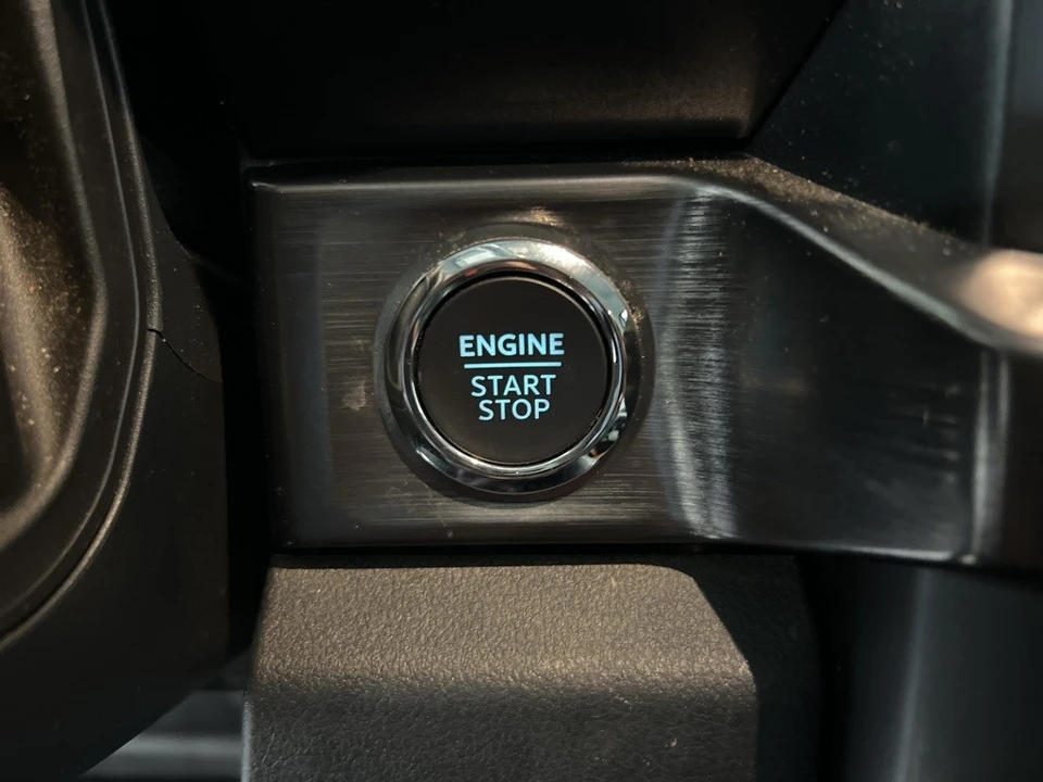 2024 Ford Super Duty 5th Gen - Image 16 of 21