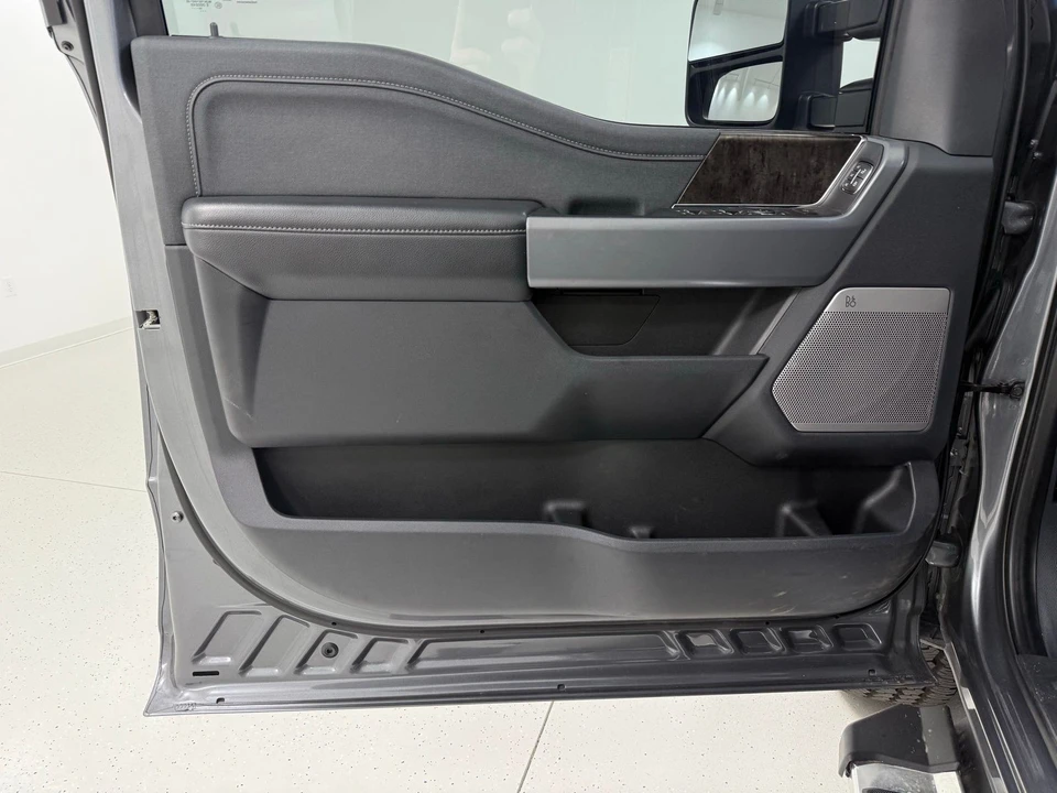 2024 Ford Super Duty 5th Gen - Image 15 of 21