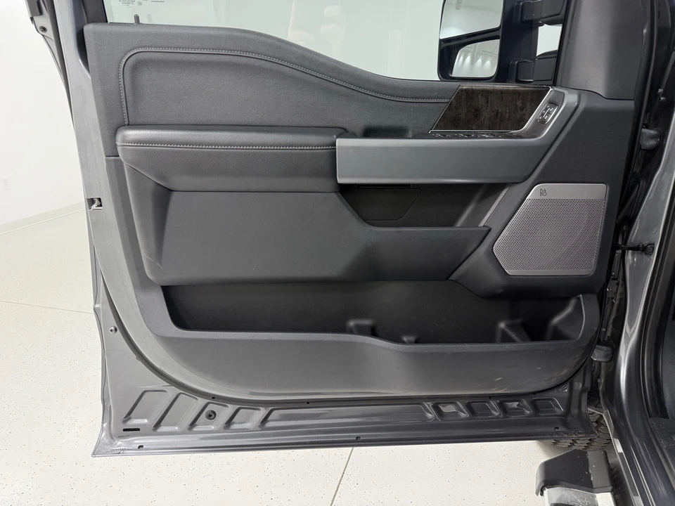 2024 Ford Super Duty 5th Gen - Image 15 of 21