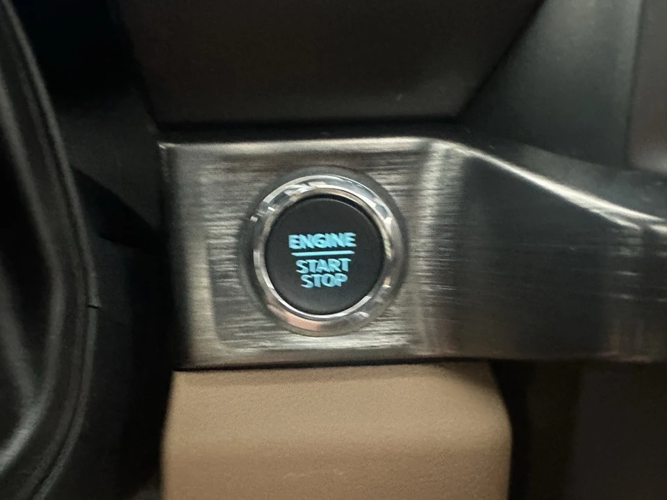 2024 Ford Super Duty 5th Gen - Image 10 of 12