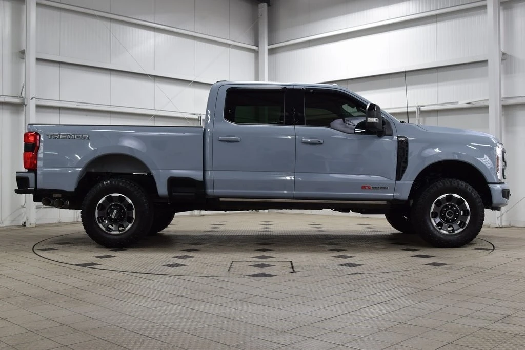 2024 Ford Super Duty 5th Gen - Image 9 of 12