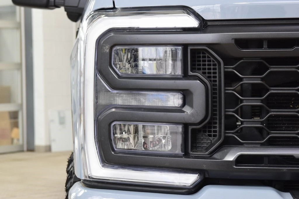 2024 Ford Super Duty 5th Gen - Image 12 of 12