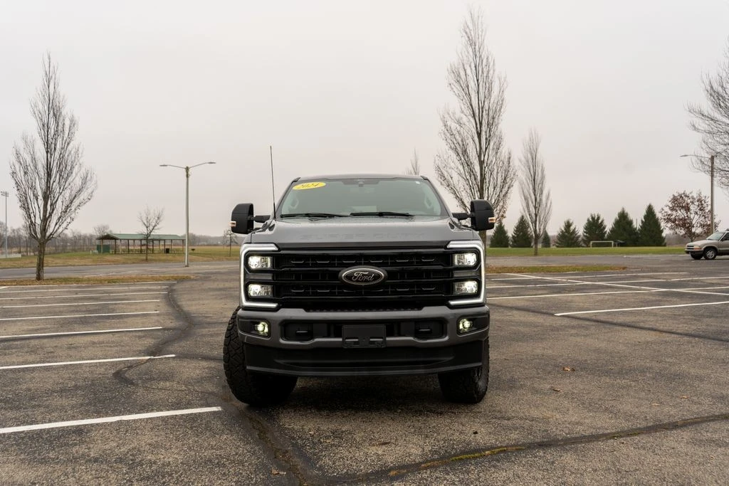 2024 Ford Super Duty 5th Gen - Image 19 of 21