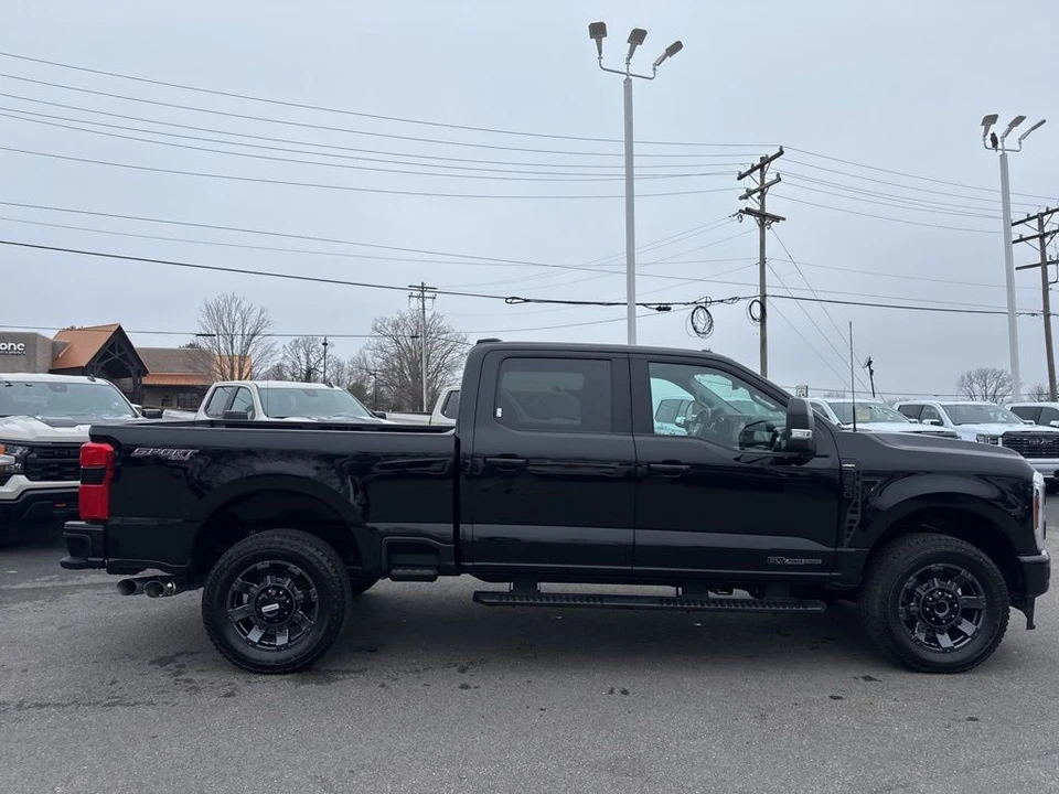 2024 Ford Super Duty 5th Gen - Image 6 of 31