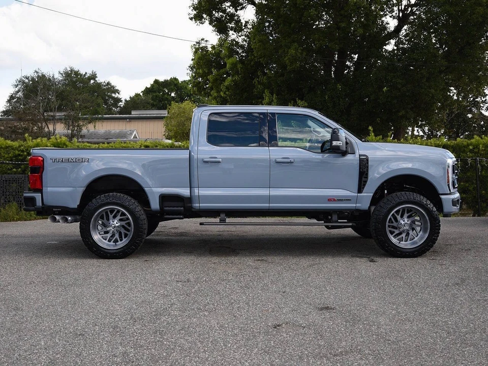2024 Ford Super Duty 5th Gen - Image 6 of 19