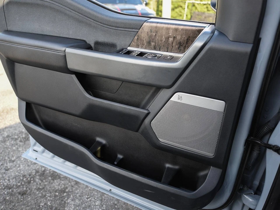 2024 Ford Super Duty 5th Gen - Image 15 of 19