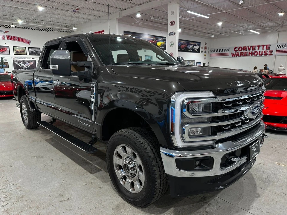 2024 Ford Super Duty 5th Gen - Image 17 of 21