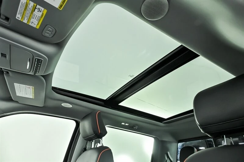 2024 Ford Super Duty 5th Gen - Image 19 of 31