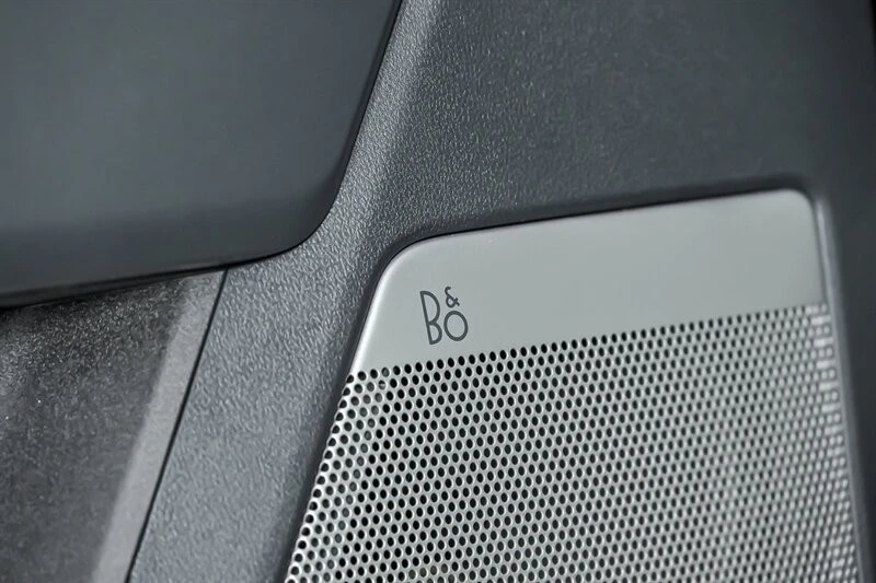 2024 Ford Super Duty 5th Gen - Image 14 of 31