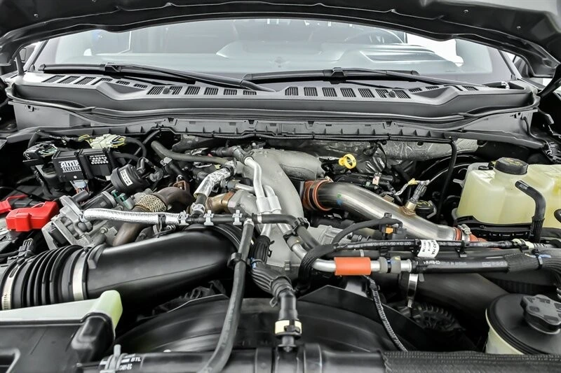 2024 Ford Super Duty 5th Gen - Image 12 of 31