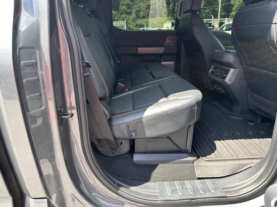 2024 Ford Super Duty 5th Gen - Image 15 of 31