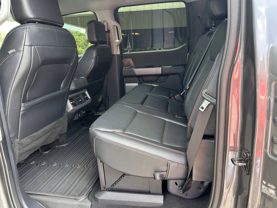2024 Ford Super Duty 5th Gen - Image 11 of 31