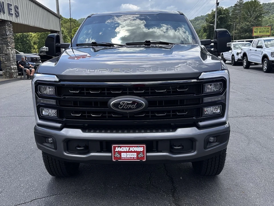 2024 Ford Super Duty 5th Gen - Image 3 of 31