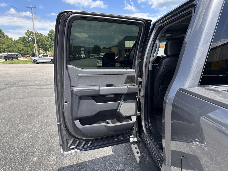 2024 Ford Super Duty 5th Gen - Image 12 of 31