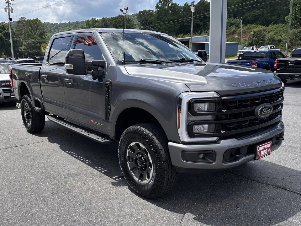 2024 Ford Super Duty 5th Gen - Image 4 of 31