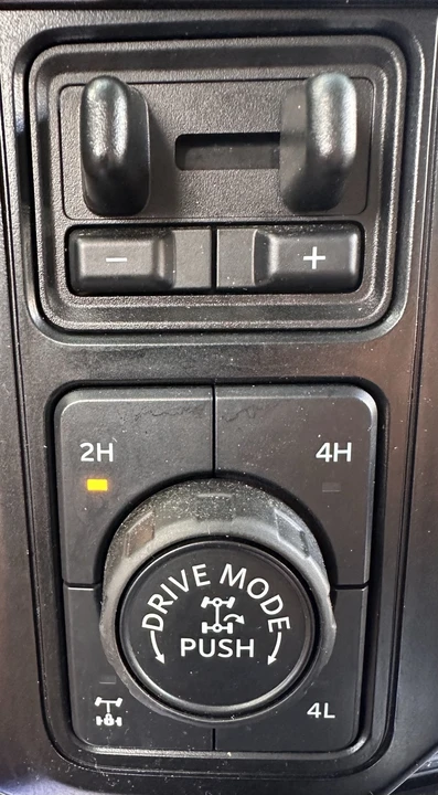 2024 Ford Super Duty 5th Gen - Image 20 of 31