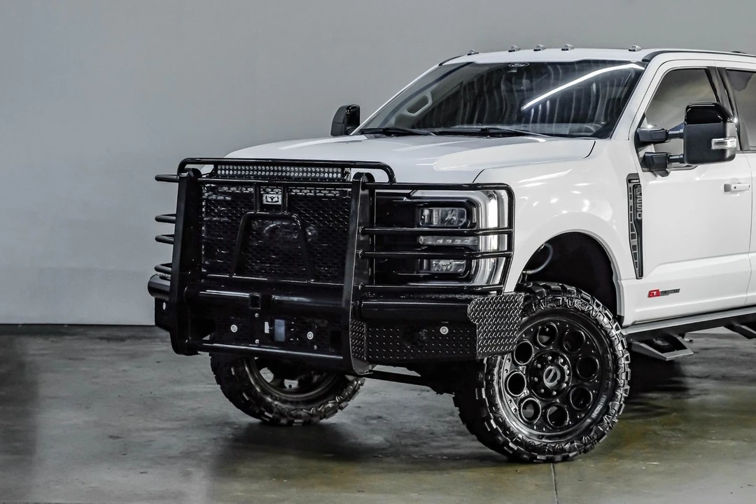 2024 Ford Super Duty 5th Gen - Image 9 of 31