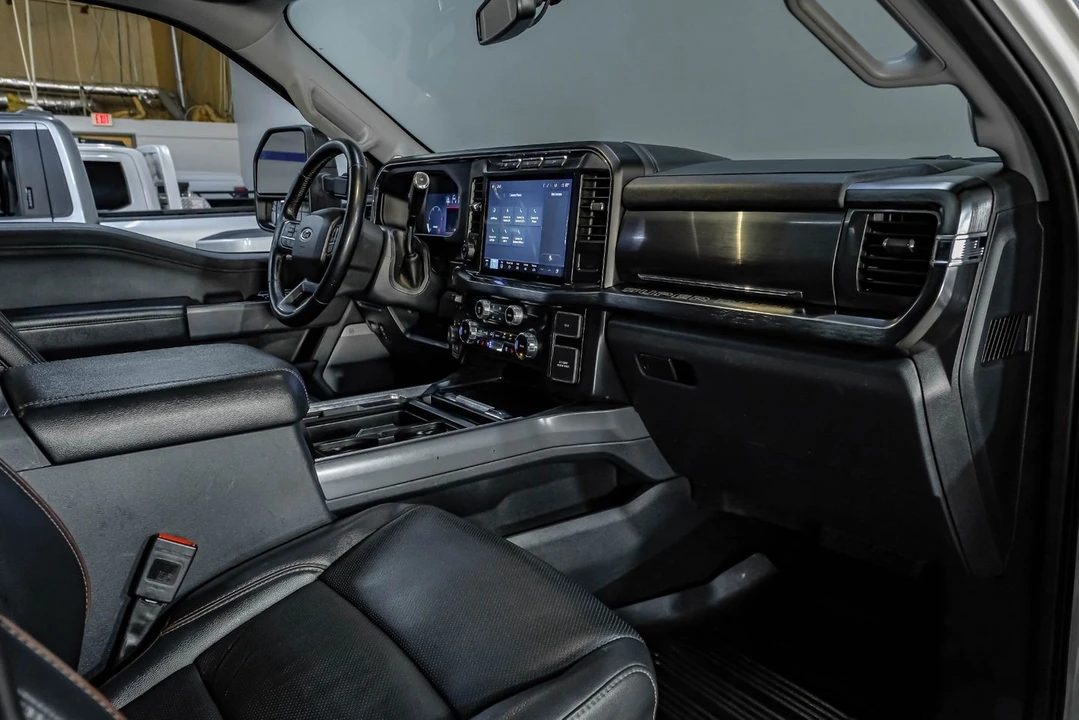 2024 Ford Super Duty 5th Gen - Image 20 of 31