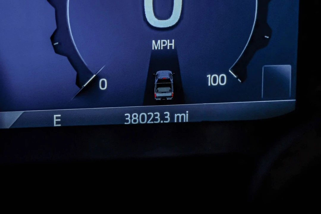 2024 Ford Super Duty 5th Gen - Image 27 of 31