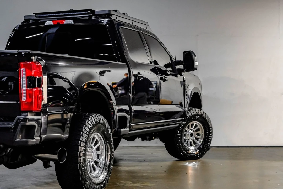 2024 Ford Super Duty 5th Gen - Image 14 of 21