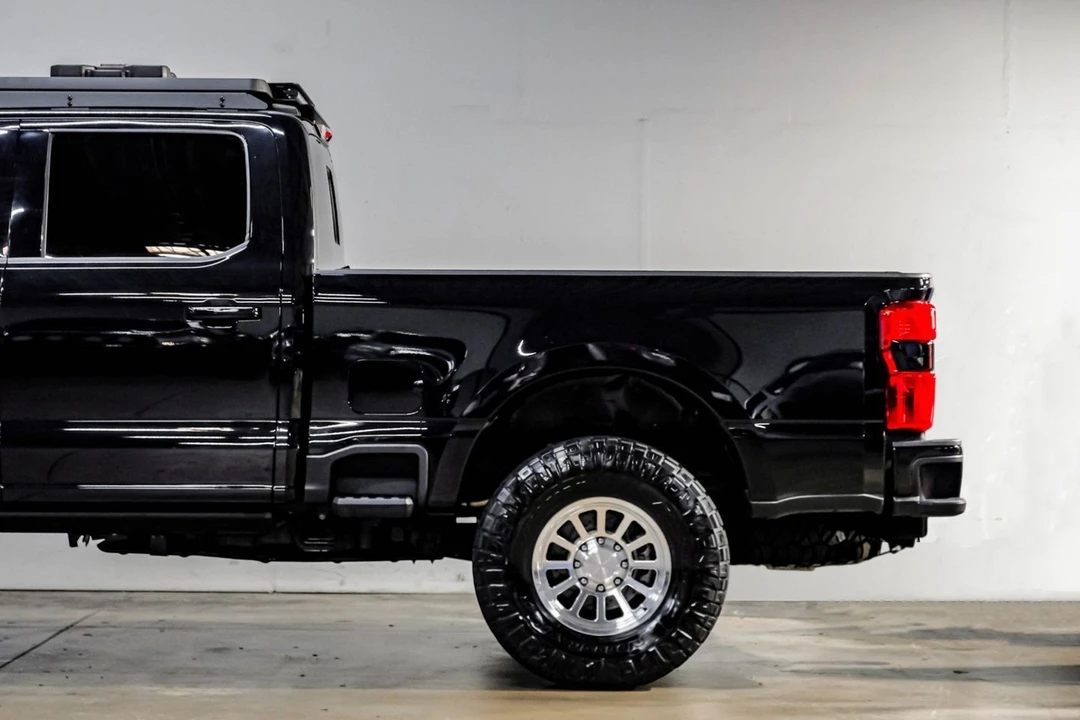 2024 Ford Super Duty 5th Gen - Image 19 of 21