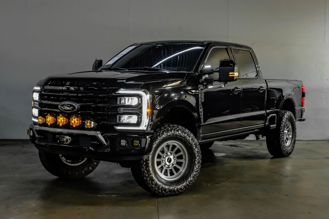 2024 Ford Super Duty 5th Gen - Image 8 of 31