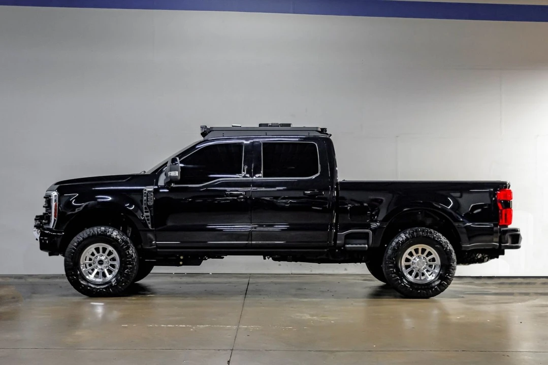 2024 Ford Super Duty 5th Gen - Image 17 of 21