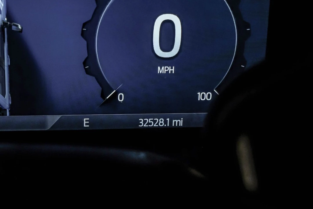 2024 Ford Super Duty 5th Gen - Image 28 of 31