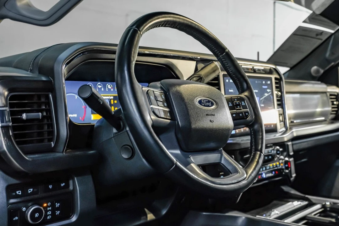 2024 Ford Super Duty 5th Gen - Image 24 of 31
