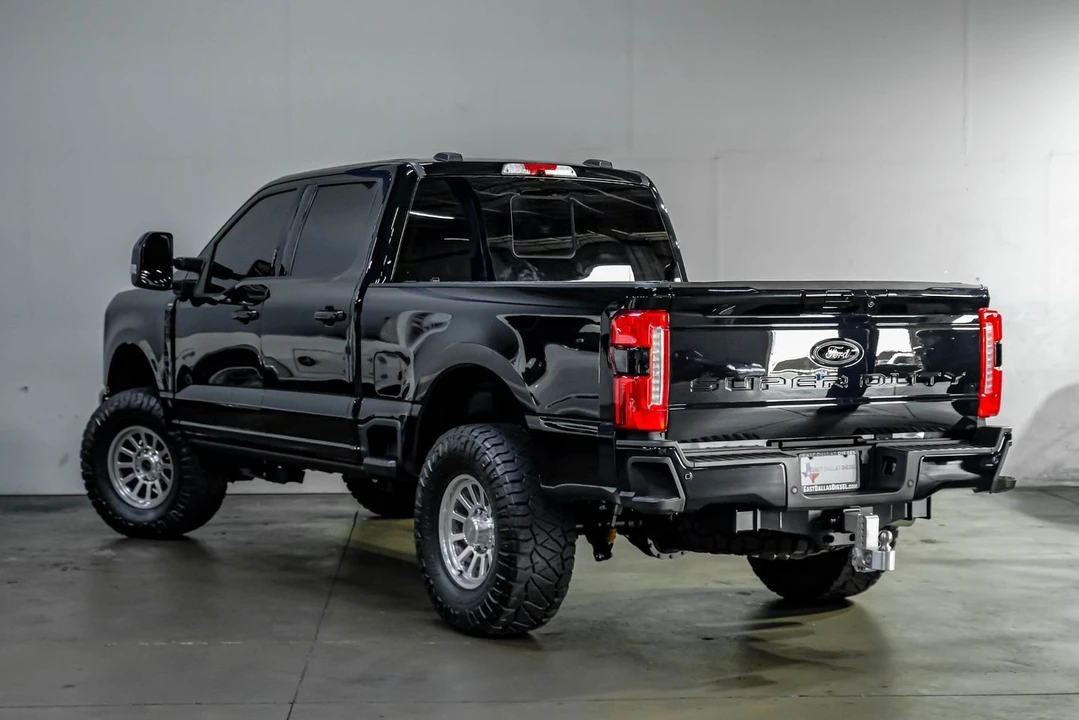 2024 Ford Super Duty 5th Gen - Image 17 of 31
