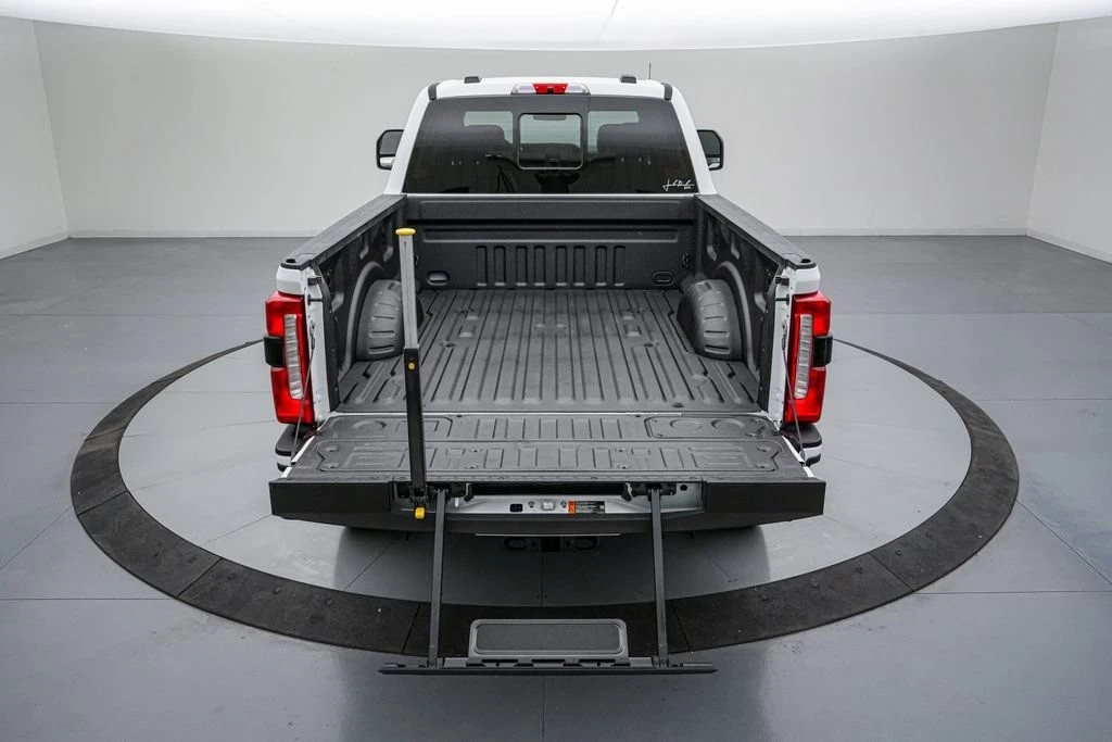 2024 Ford Super Duty 5th Gen - Image 7 of 31