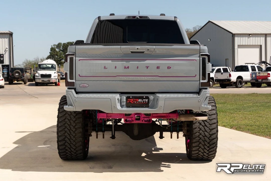 2024 Ford Super Duty 5th Gen - Image 7 of 31