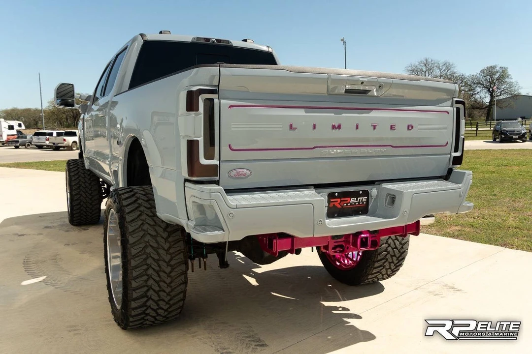 2024 Ford Super Duty 5th Gen - Image 6 of 31