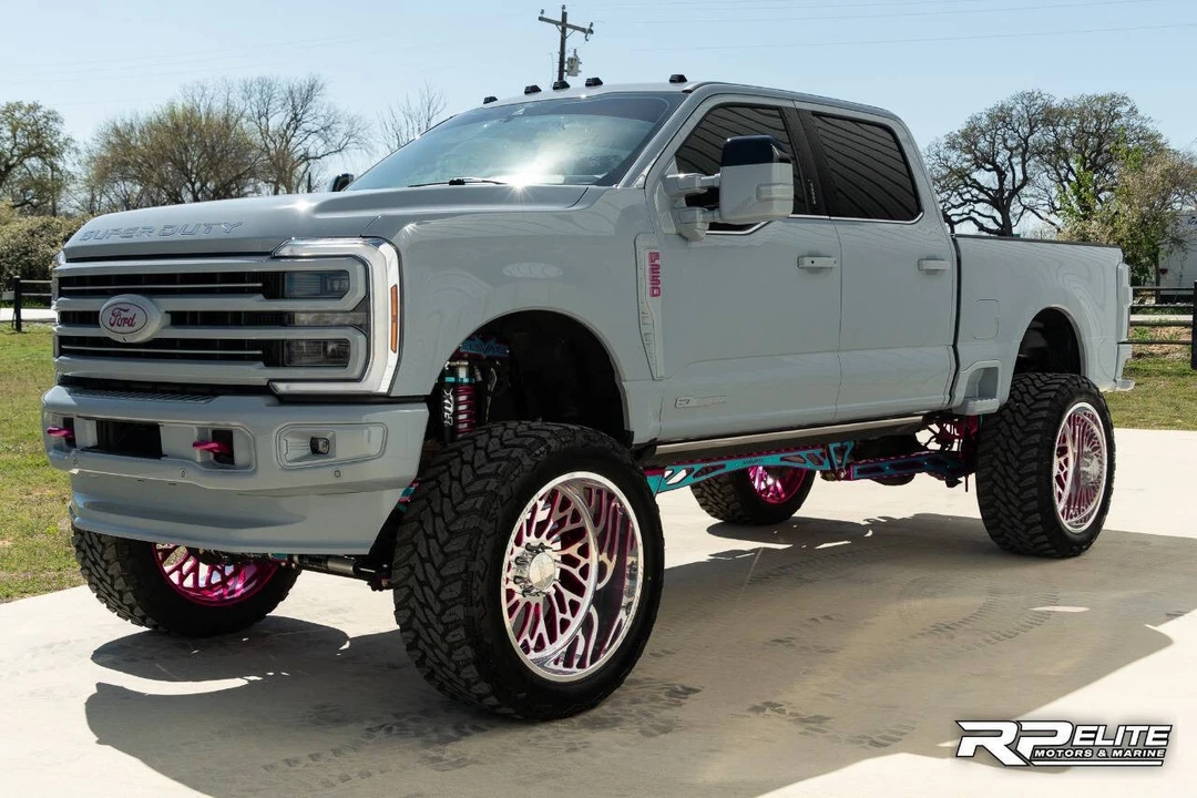 2024 Ford Super Duty 5th Gen - Image 5 of 31