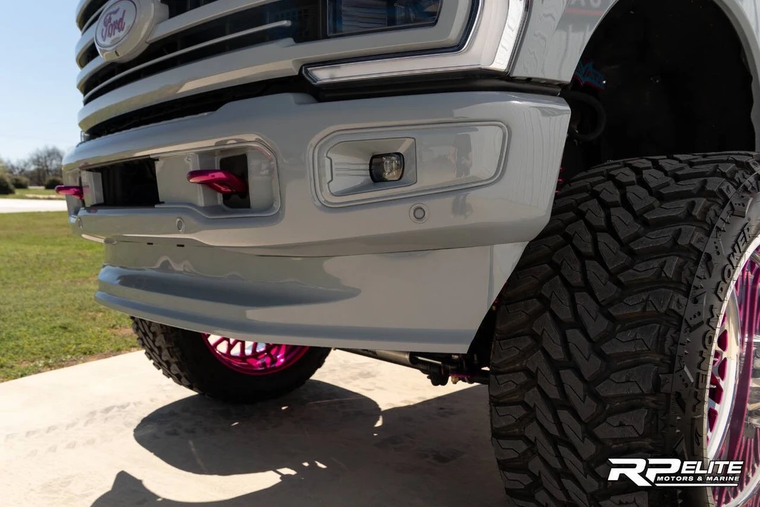 2024 Ford Super Duty 5th Gen - Image 22 of 31