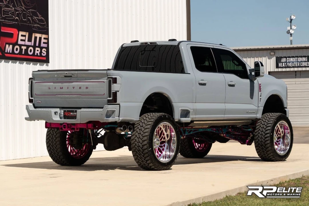 2024 Ford Super Duty 5th Gen - Image 8 of 31