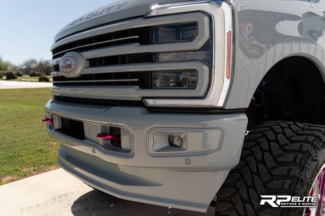 2024 Ford Super Duty 5th Gen - Image 23 of 31