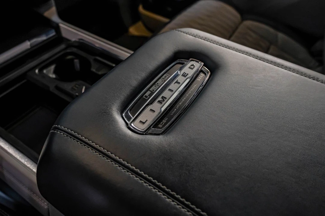 2024 Ford Super Duty 5th Gen - Image 30 of 31
