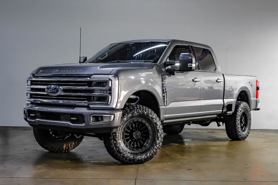 2024 Ford Super Duty 5th Gen - Image 8 of 31