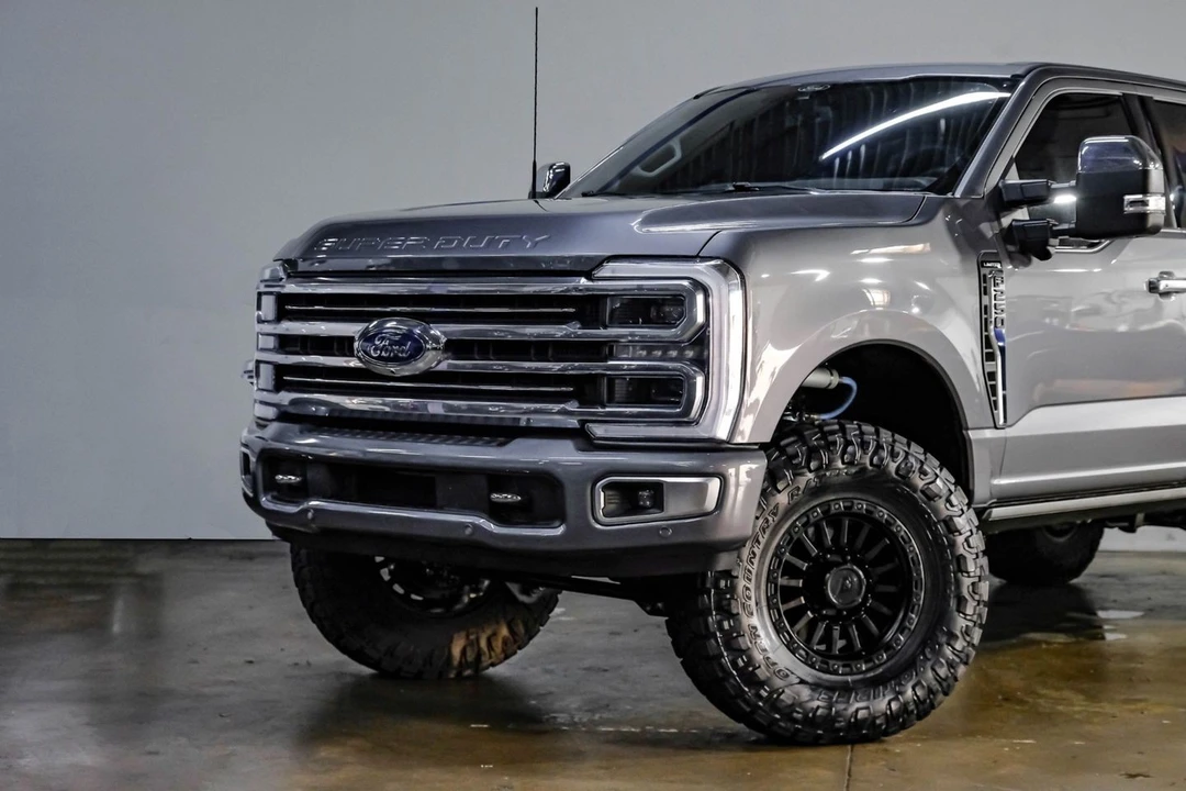 2024 Ford Super Duty 5th Gen - Image 9 of 31