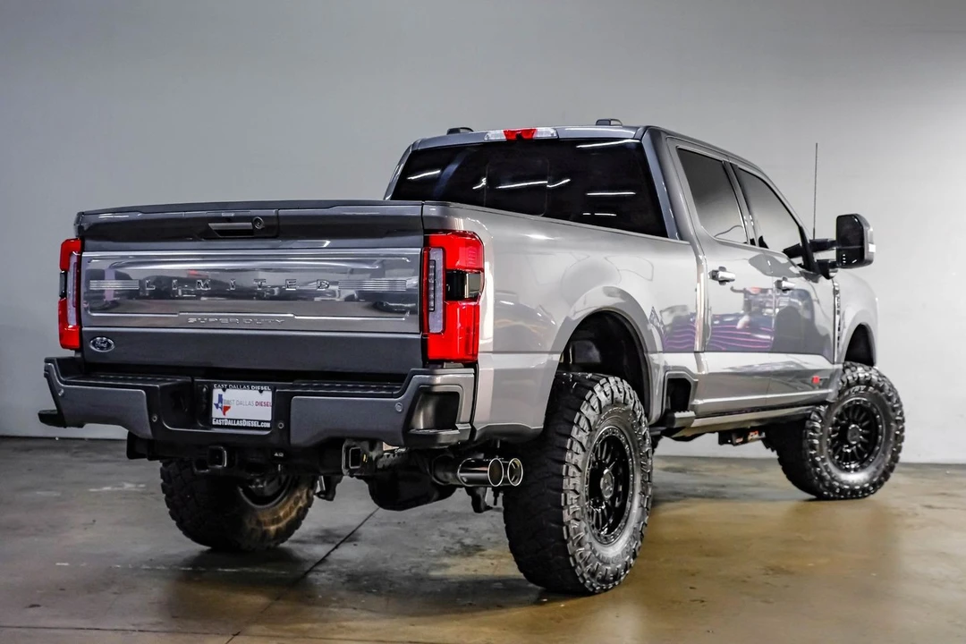 2024 Ford Super Duty 5th Gen - Image 12 of 31