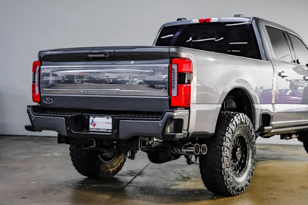 2024 Ford Super Duty 5th Gen - Image 13 of 31