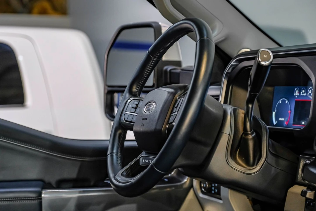 2024 Ford Super Duty 5th Gen - Image 21 of 31