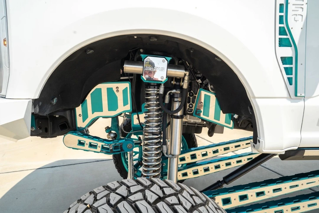 2024 Ford Super Duty 5th Gen - Image 25 of 31