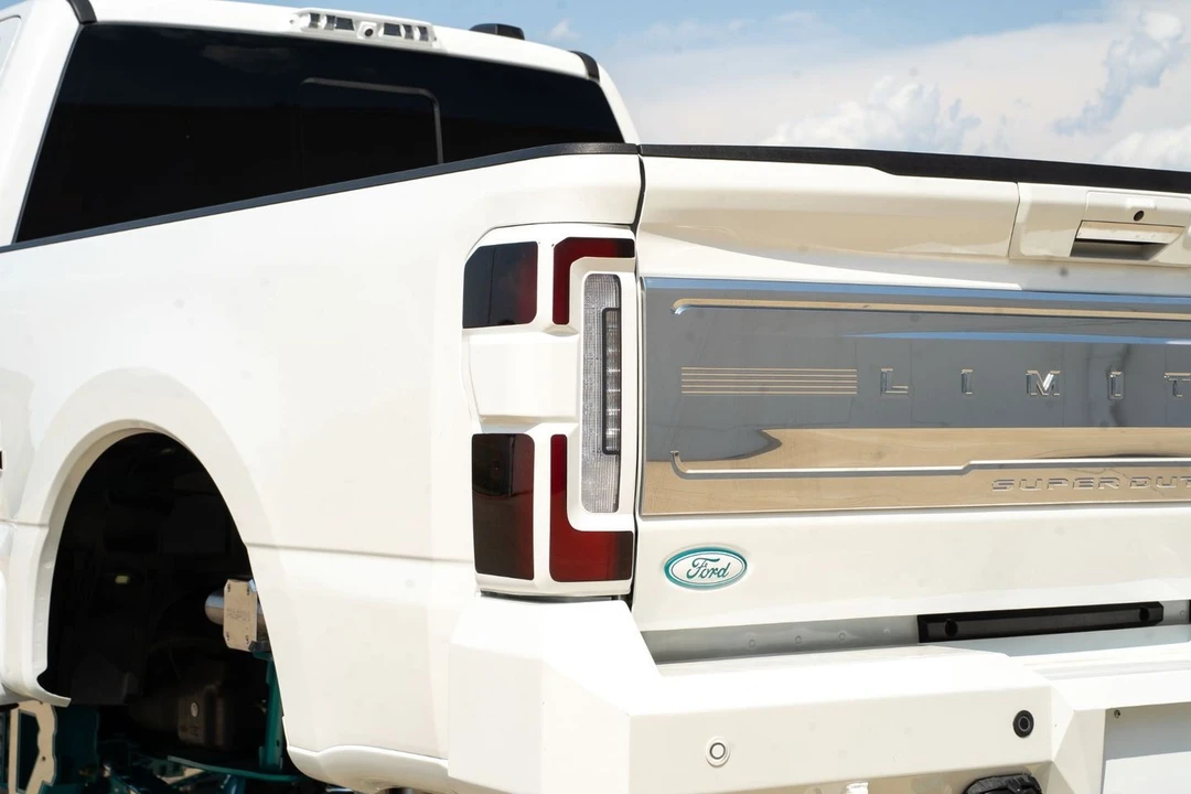 2024 Ford Super Duty 5th Gen - Image 13 of 31