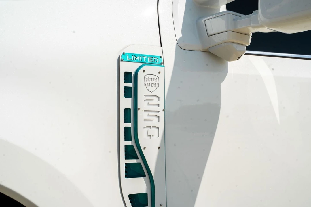 2024 Ford Super Duty 5th Gen - Image 27 of 31